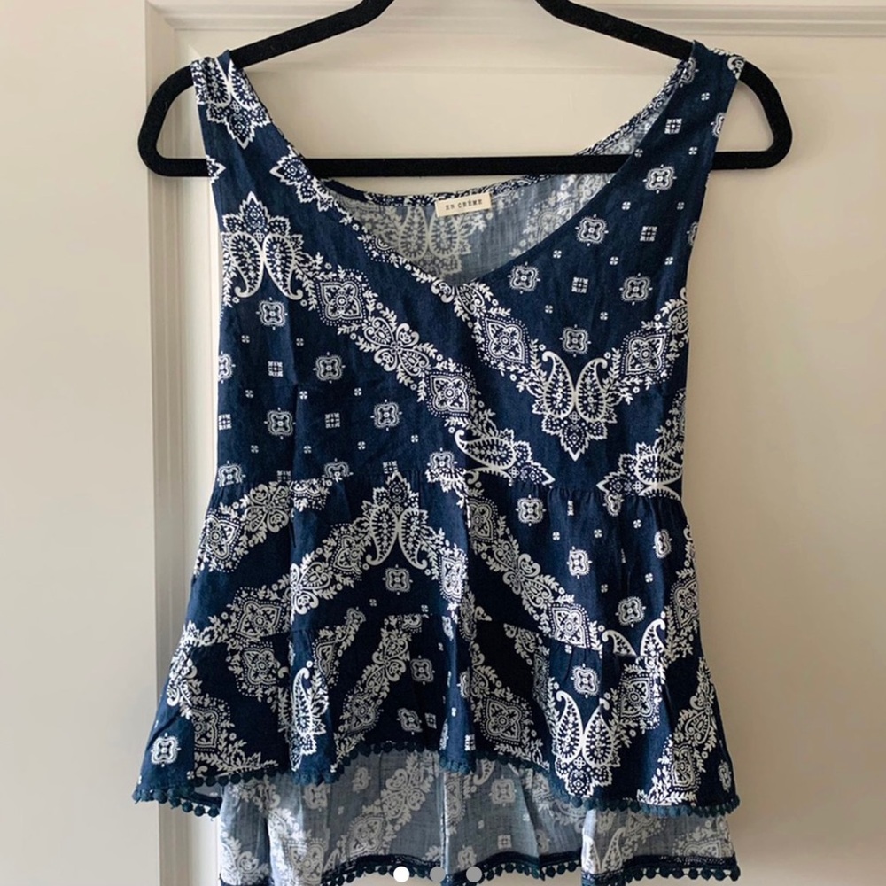 En Creme🐦 bandana print top